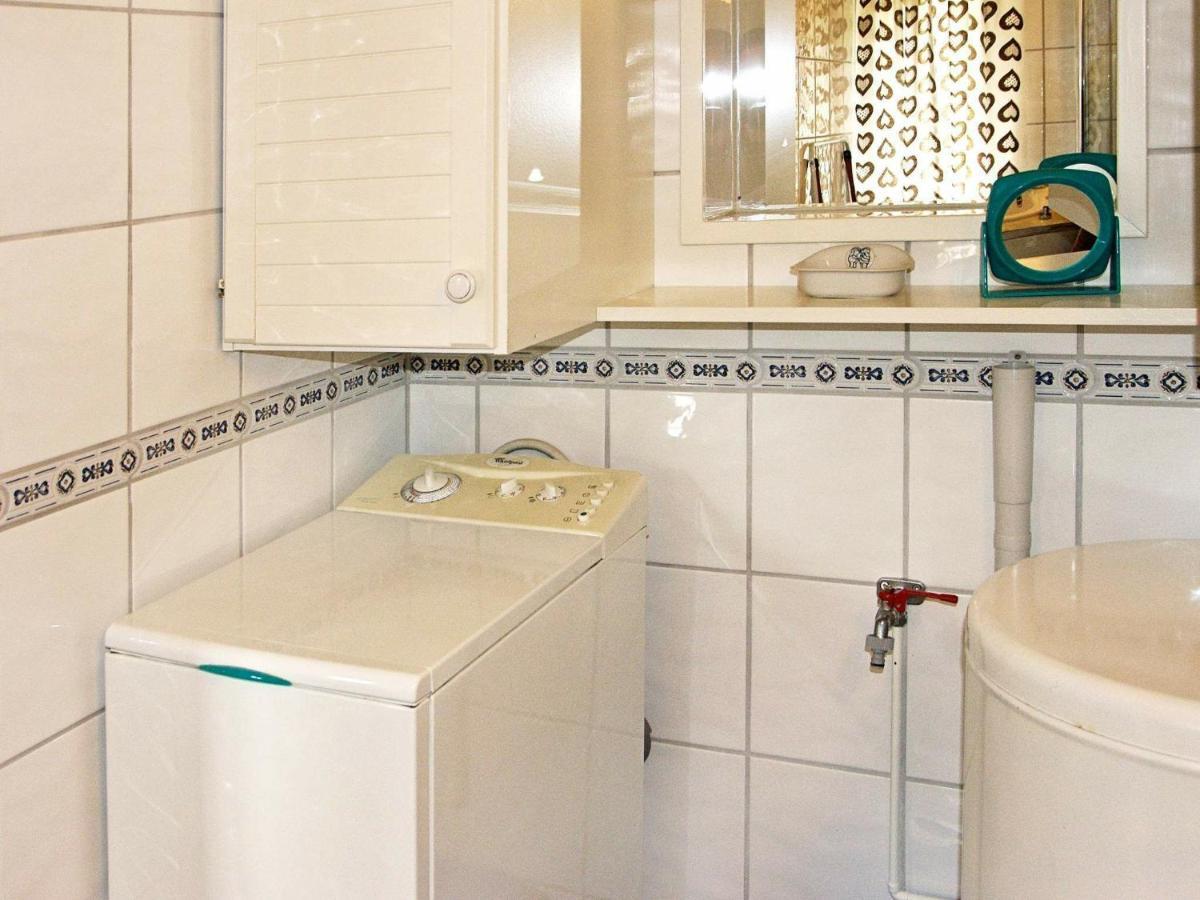 6 Person Holiday Home In Otta Rum bild